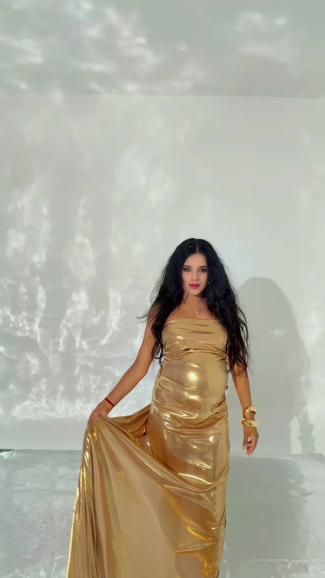 @elakiyaak