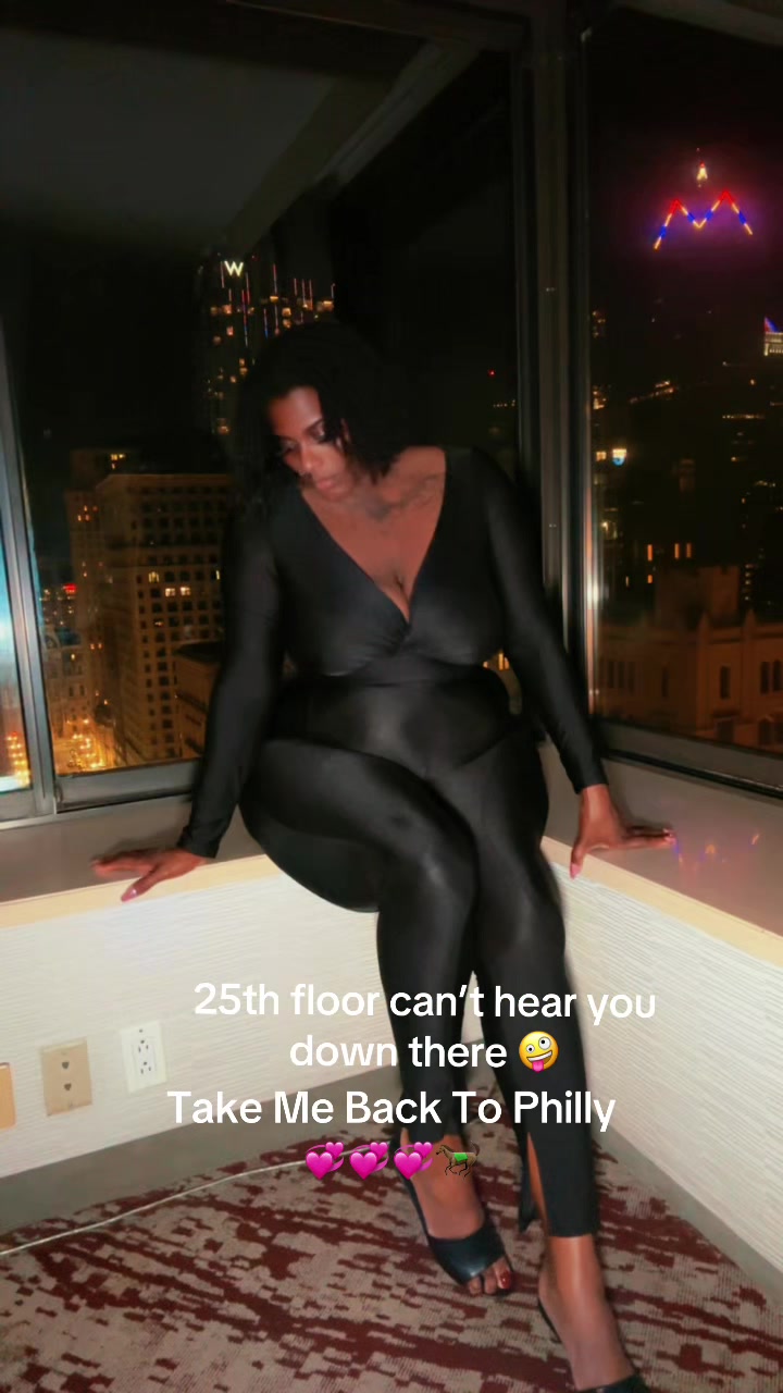 @LeeLee