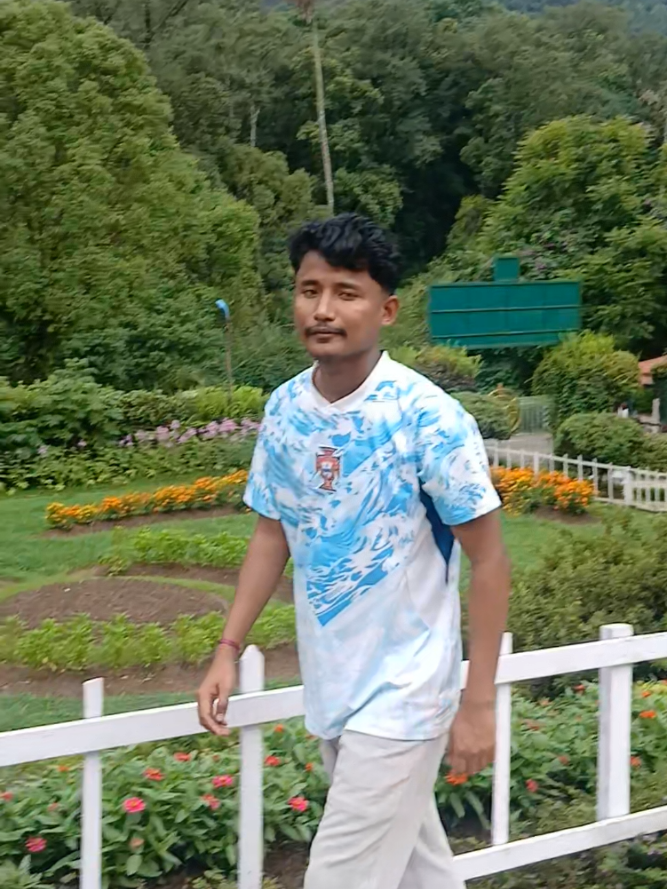 @Ni Ra Jan...🌿