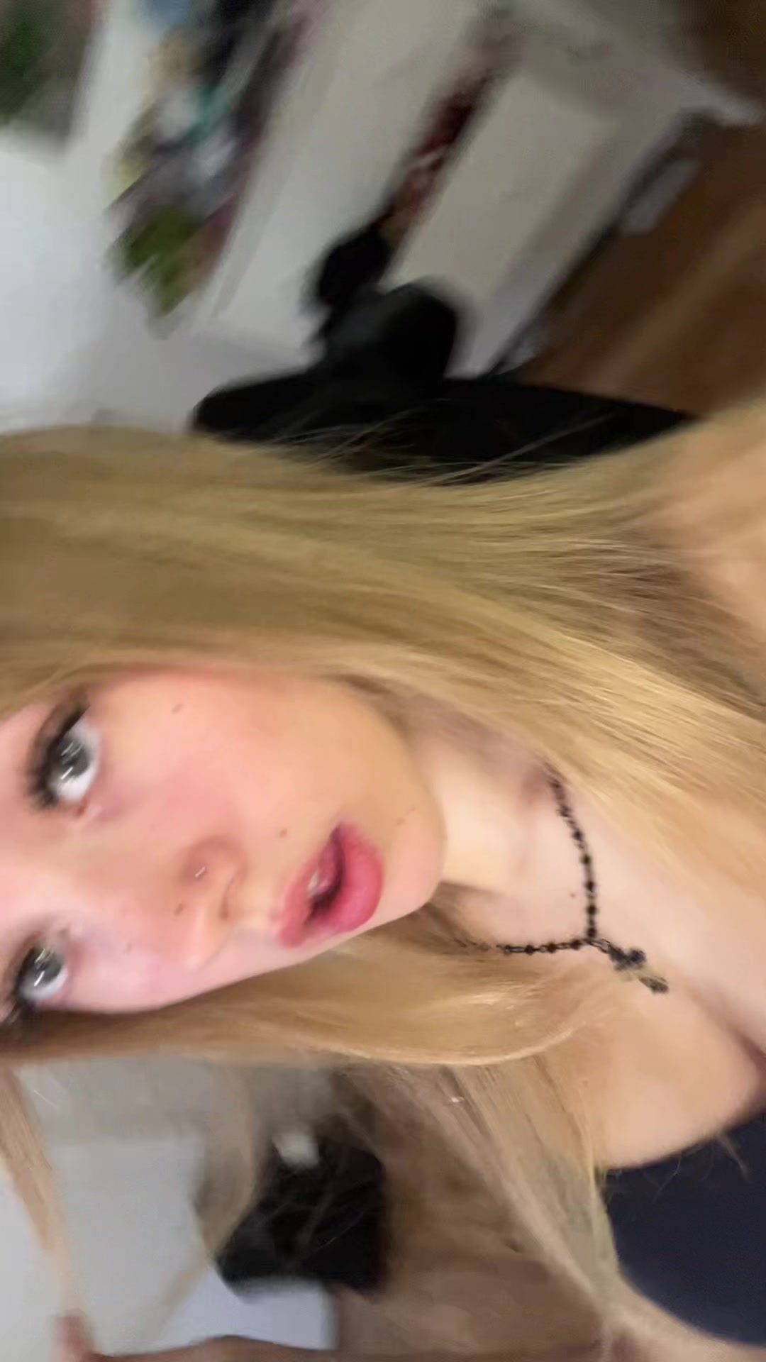 @𖥠