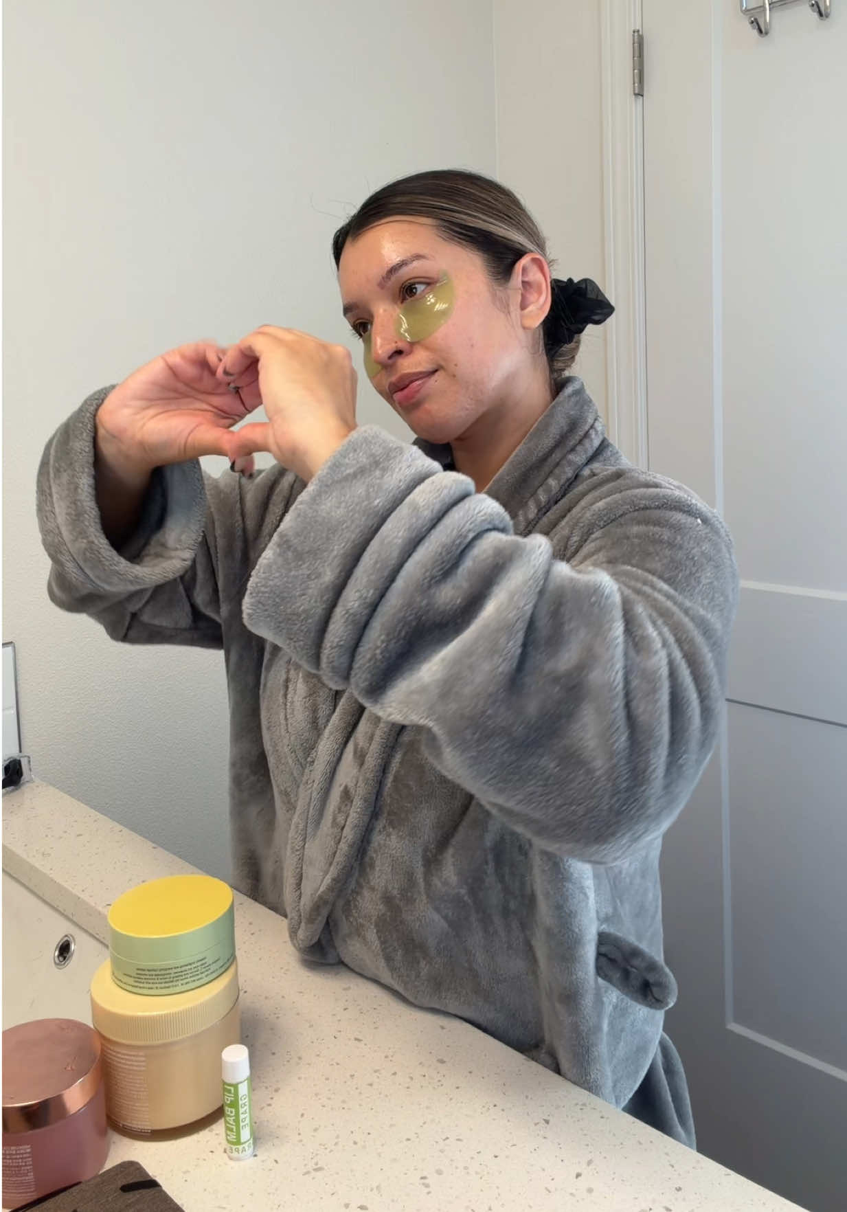 @Ella