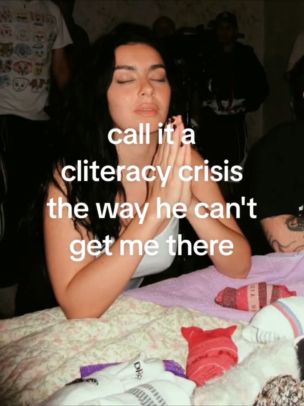 @barefootcuntessa 𐙚
