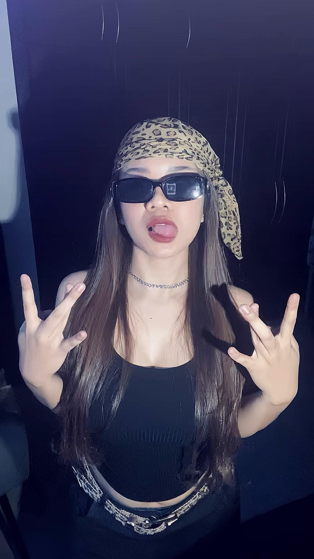 @bulanaprill.