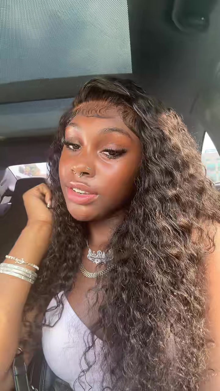 @⃟