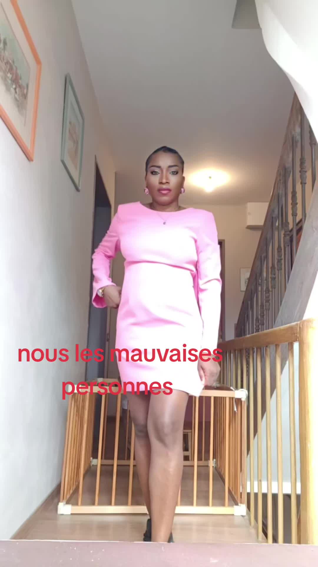 @lealaris