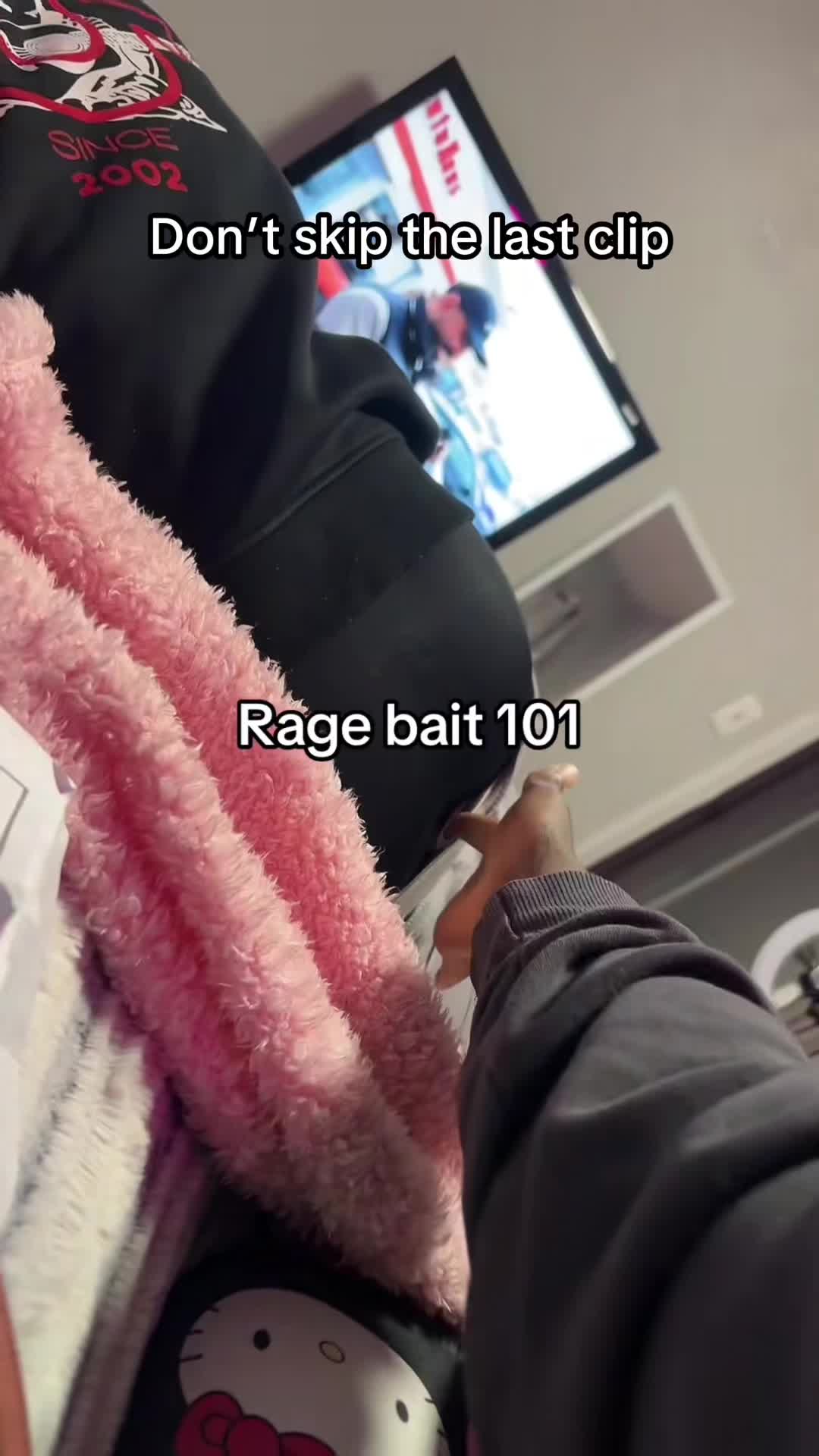 @CoupleTrolls