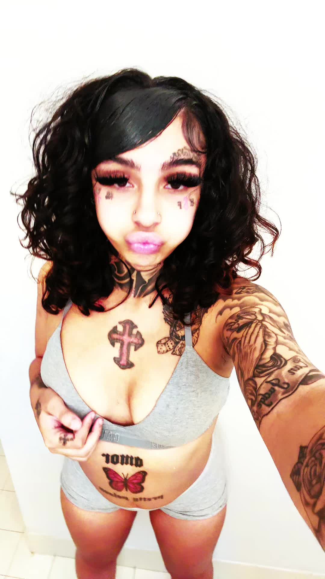 @skrilladoll1