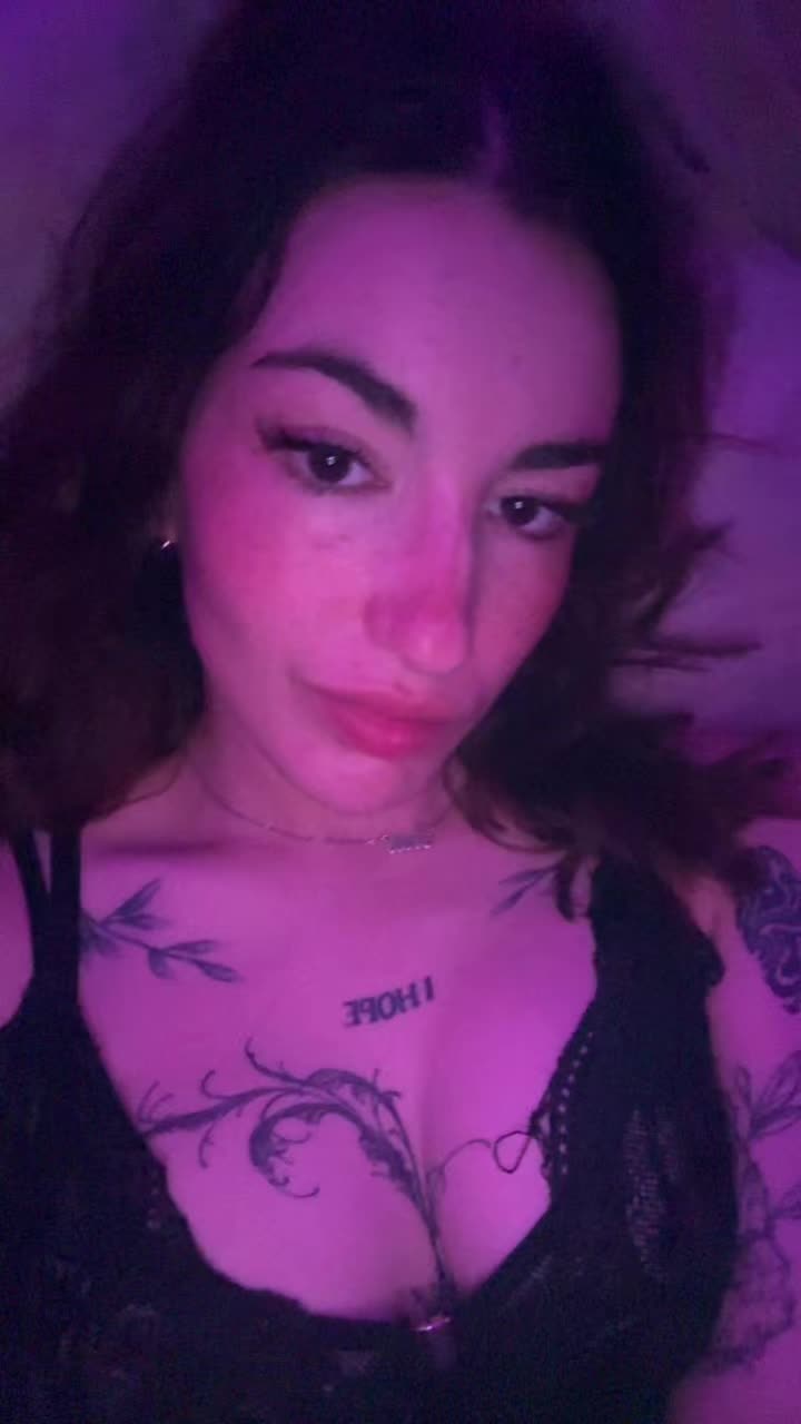 @In&egrave;s