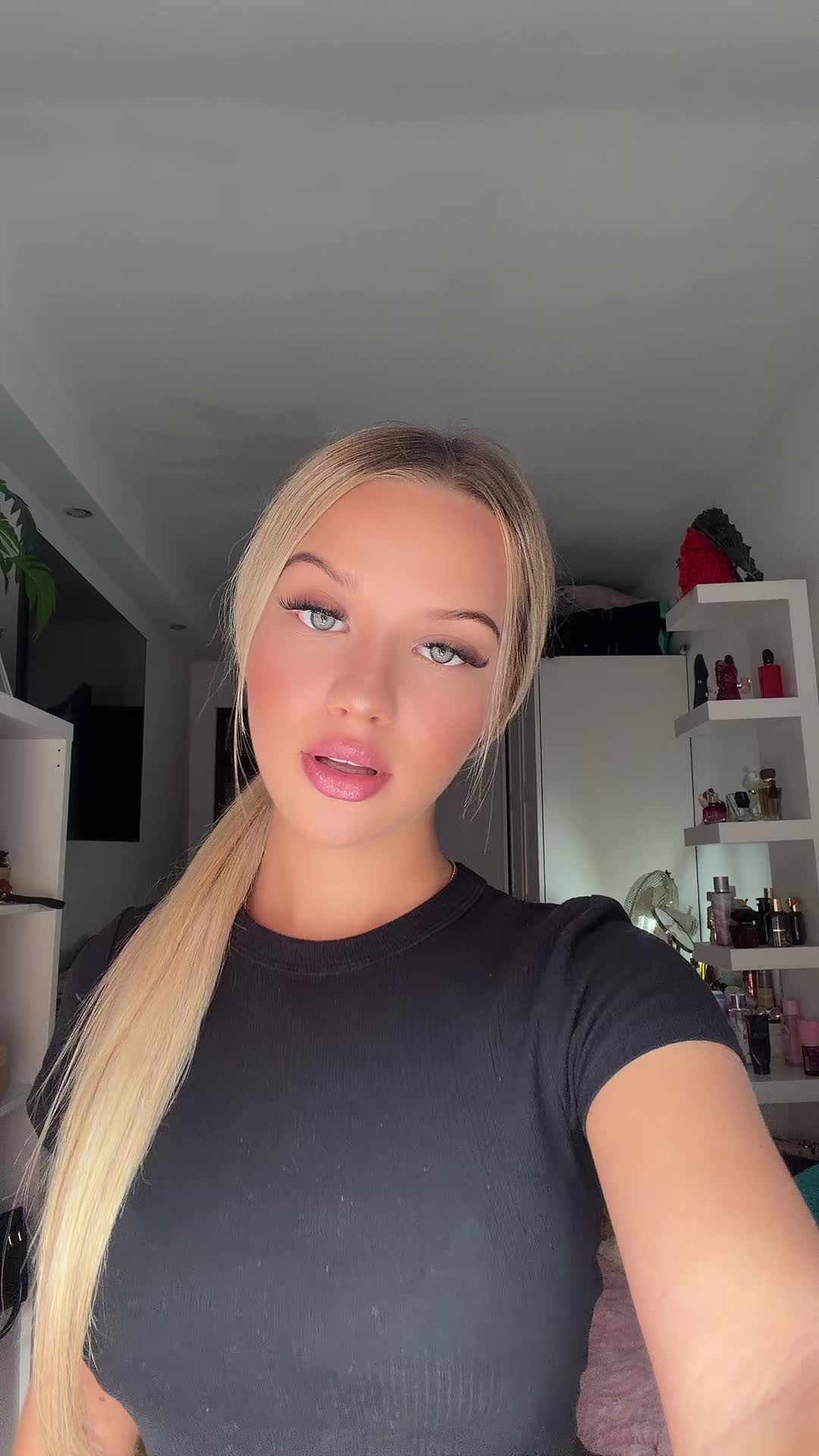 @zuzia