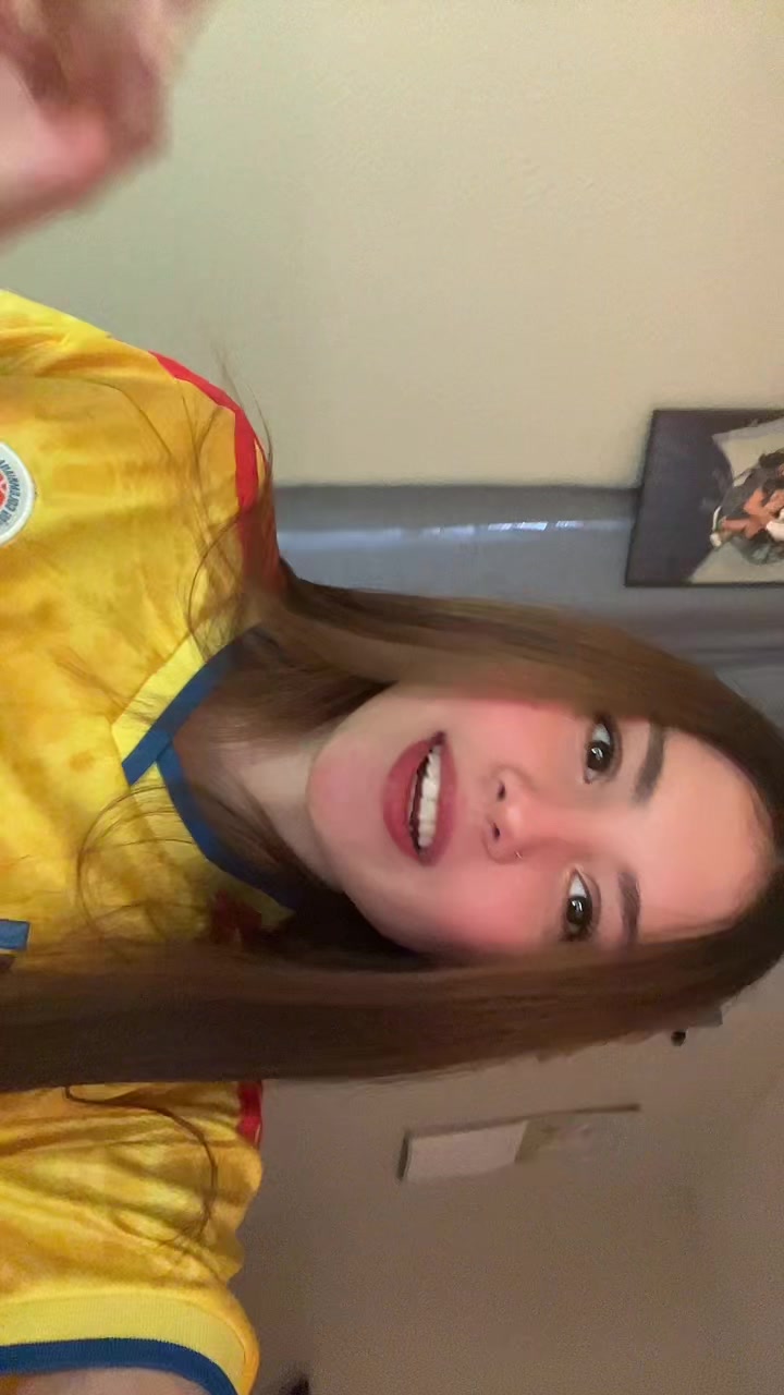 @Juliana🌻