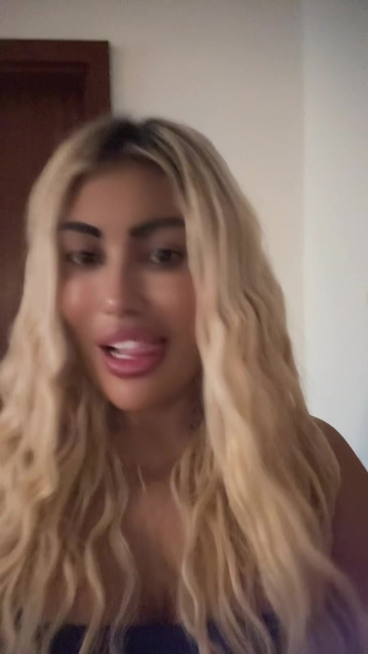 @FameChicka