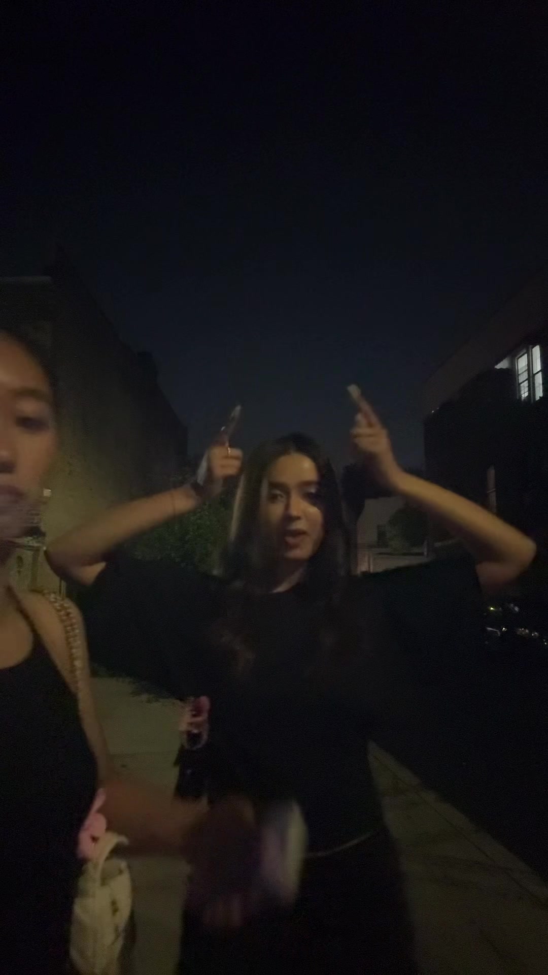 @moonviiiii