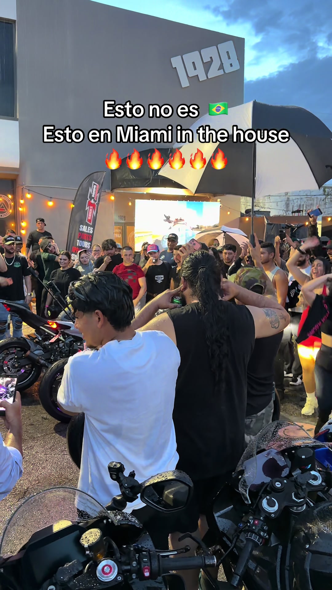 @Angel09Miami