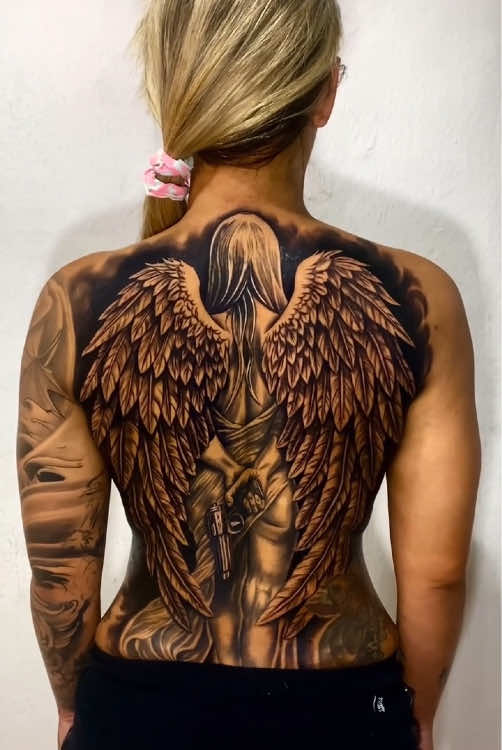 @d_world_of_ink