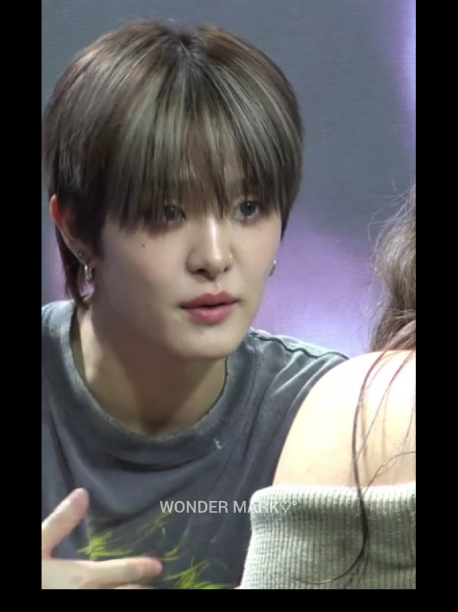 @𝐓𝐚𝐢♡<𝗪𝗼𝗻𝗱𝗲𝗿 𝗠𝗮𝗿𝗸>