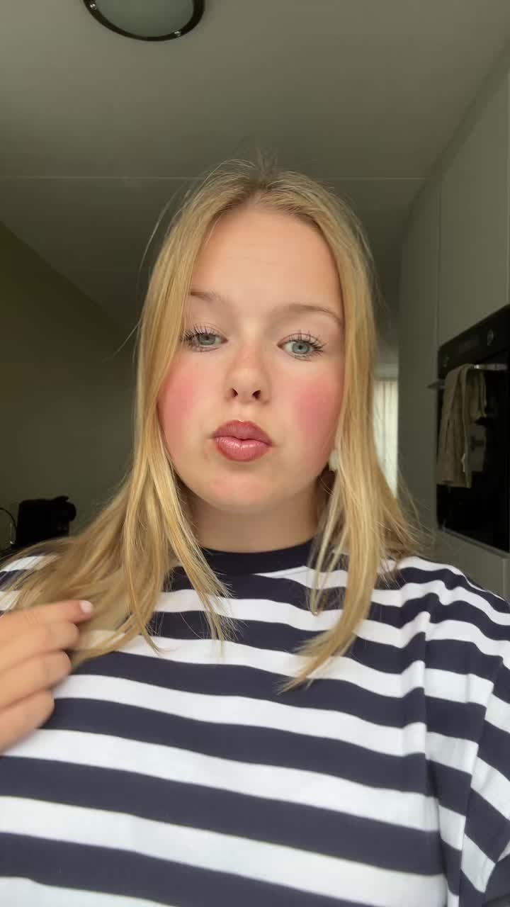 @𝐈𝐧𝐟𝐥𝐮𝐞𝐧𝐜𝐞𝐫𝐳𝐳 ⭐️
