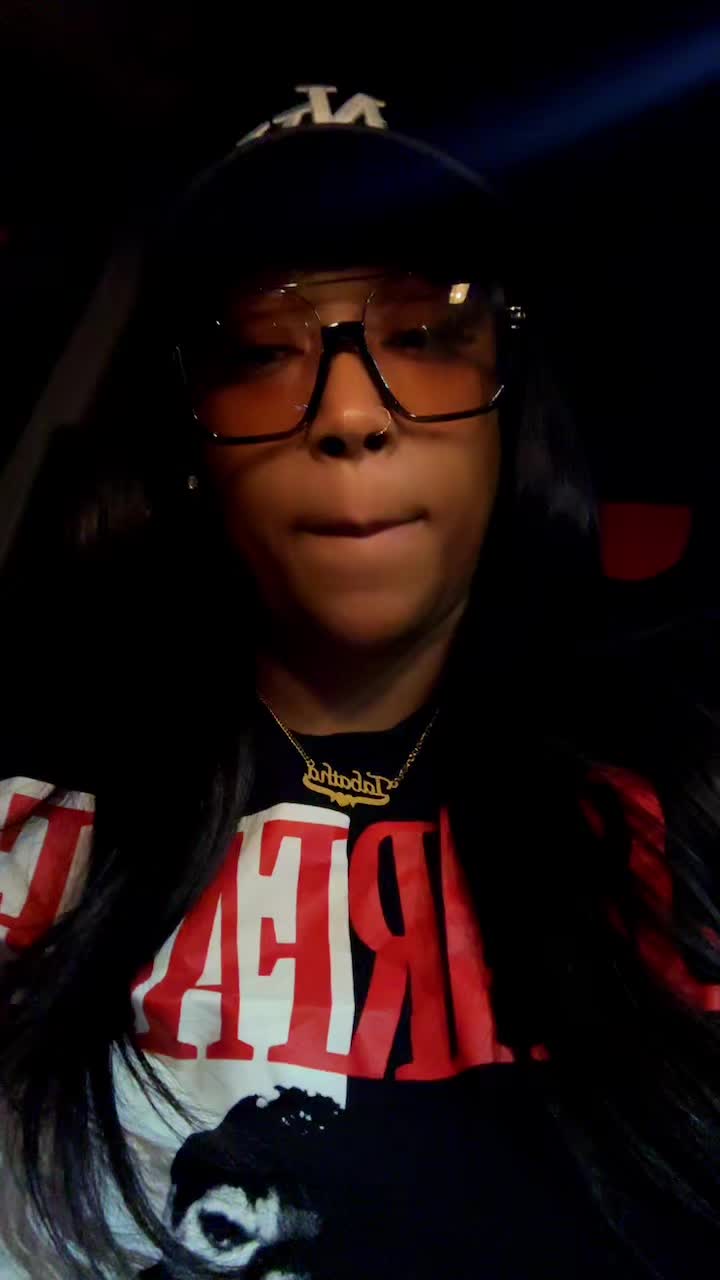 @Shugah🍯🧊🫖