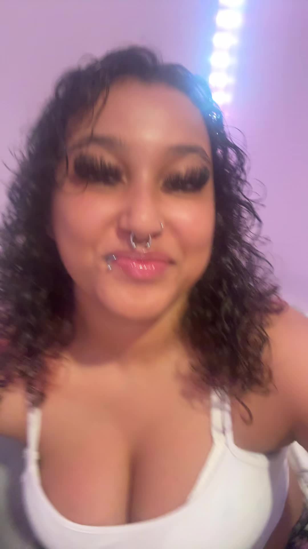 @🦄