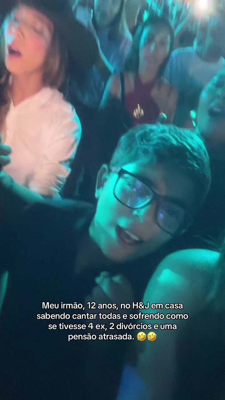 @Maria Eduarda F C