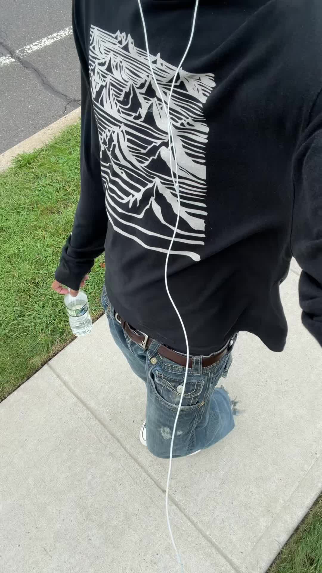 @v