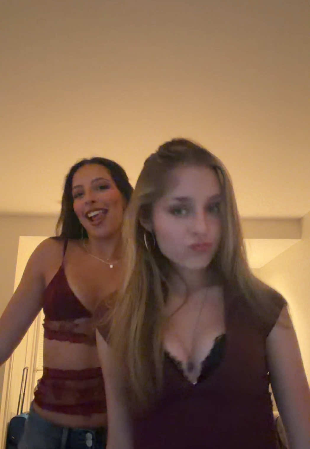 @dillydallying