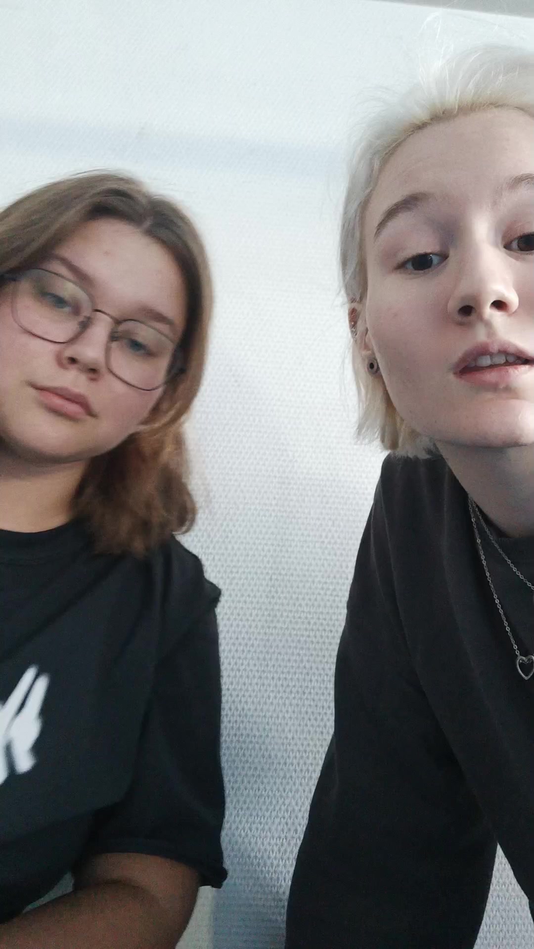 @Арина
