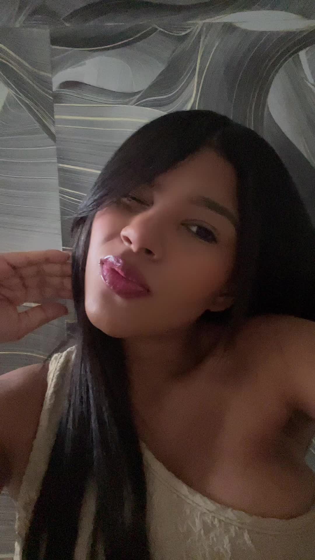 @Nayelis Sherin🌪️🤍✨