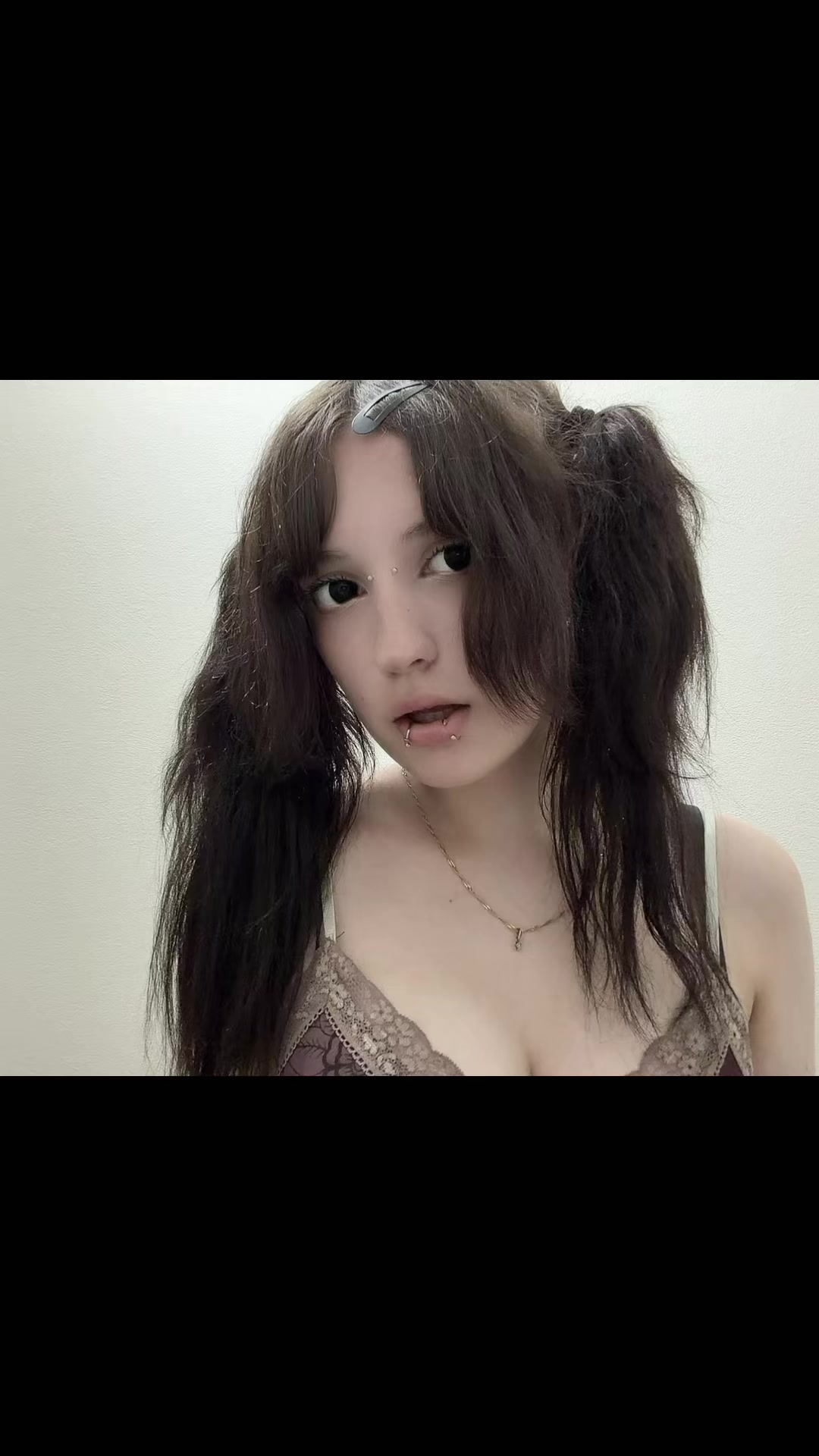 @urhikky