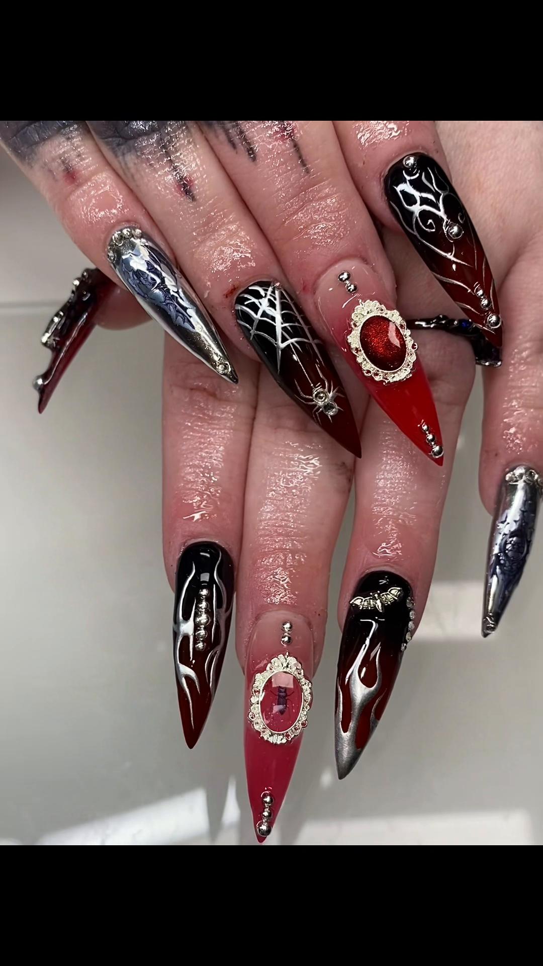 @Nia🖤 Pasadena based Nail tech