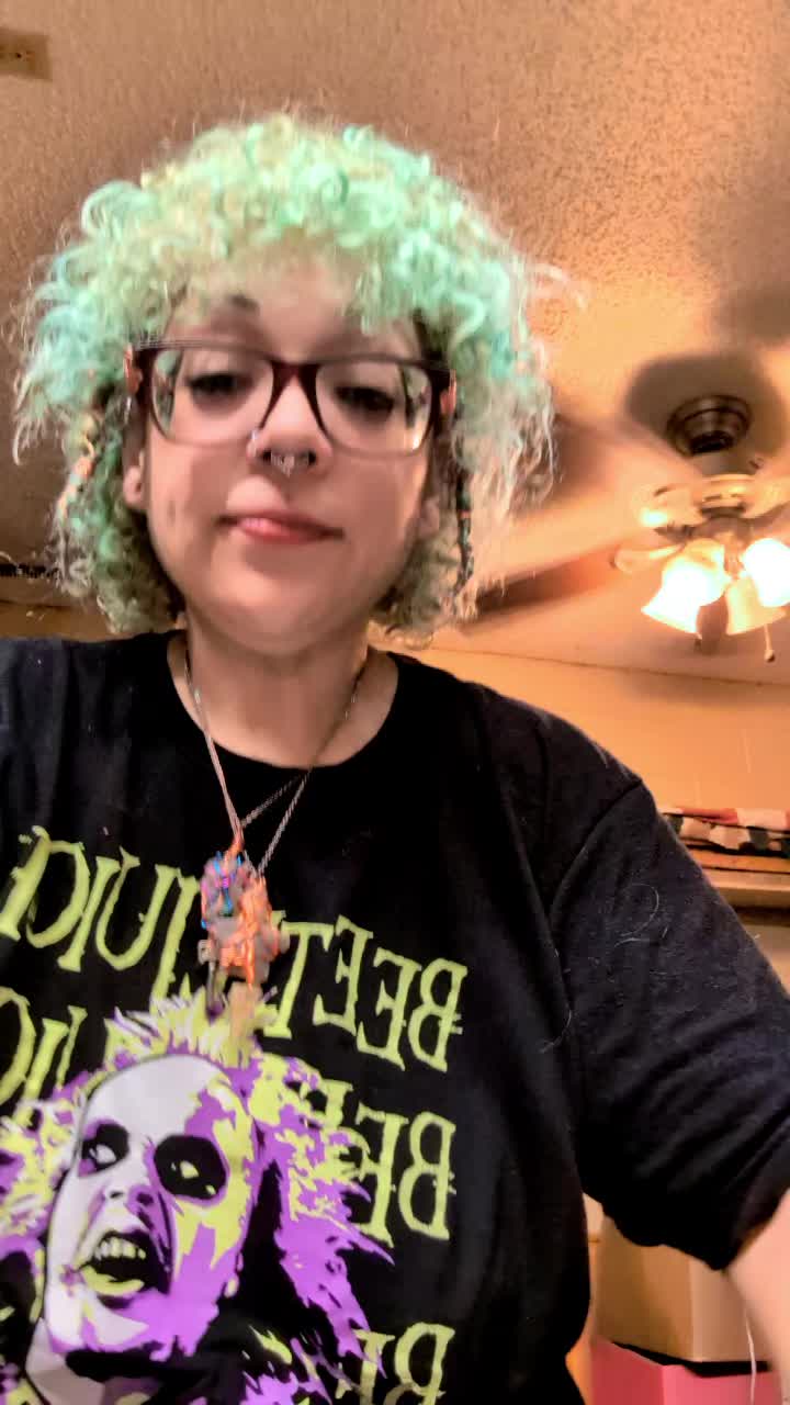 @FluffyCalamity 🍄 🎃🦇🧛🧙🧹