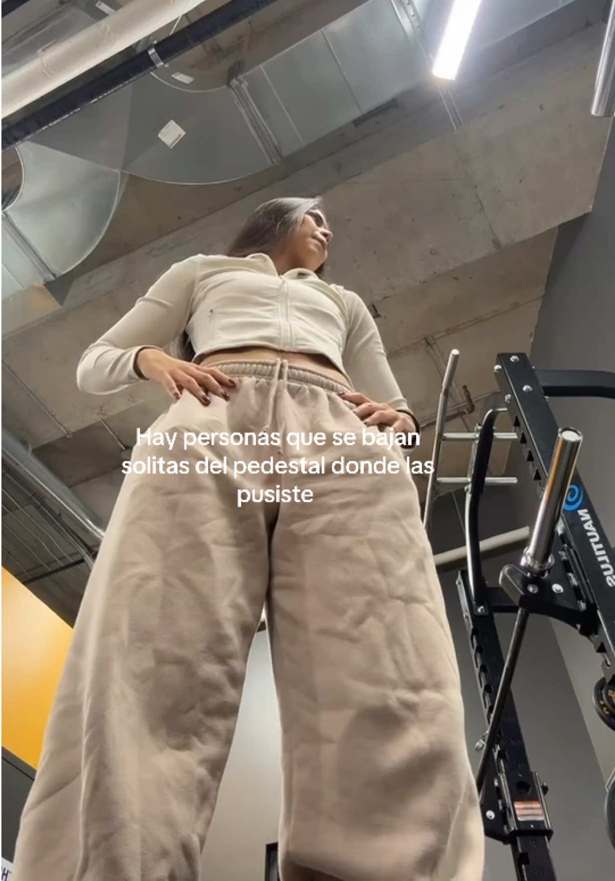 @YesiNavarro_