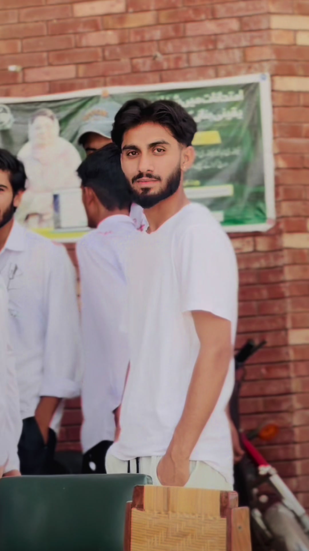 @Sʜᴇʀᴀᴢii 🇵🇰