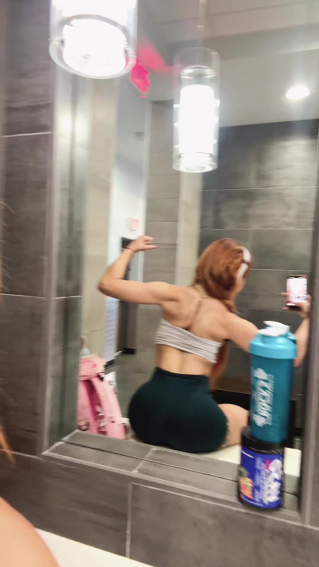 @Sab 👩🏼&zwj;🦰💋