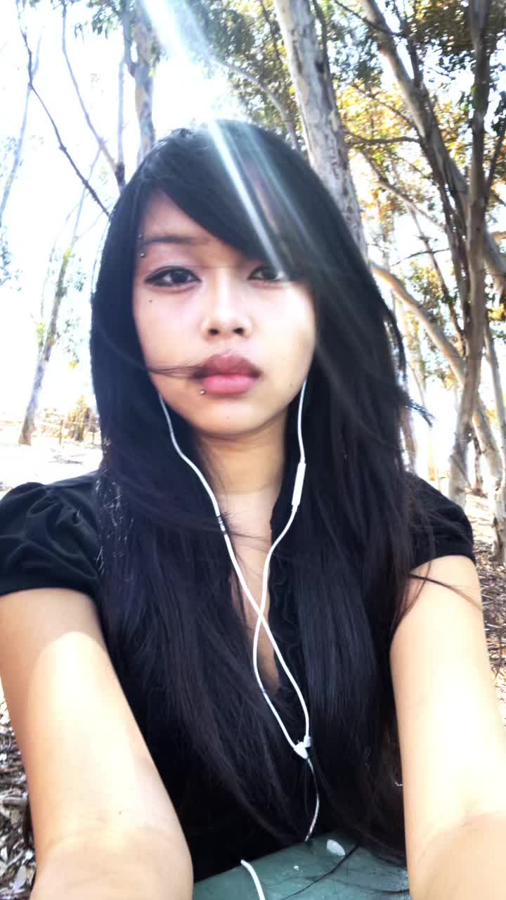 @❁
