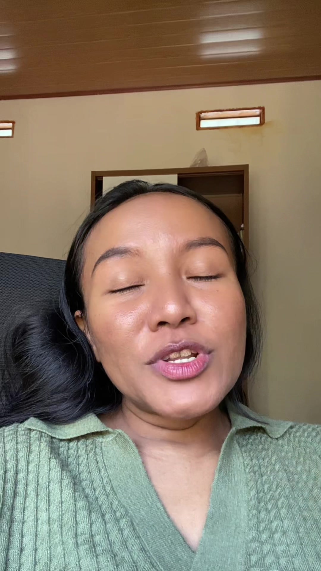 @ViviLau