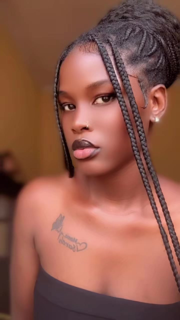 @dark skinned ghal🖤