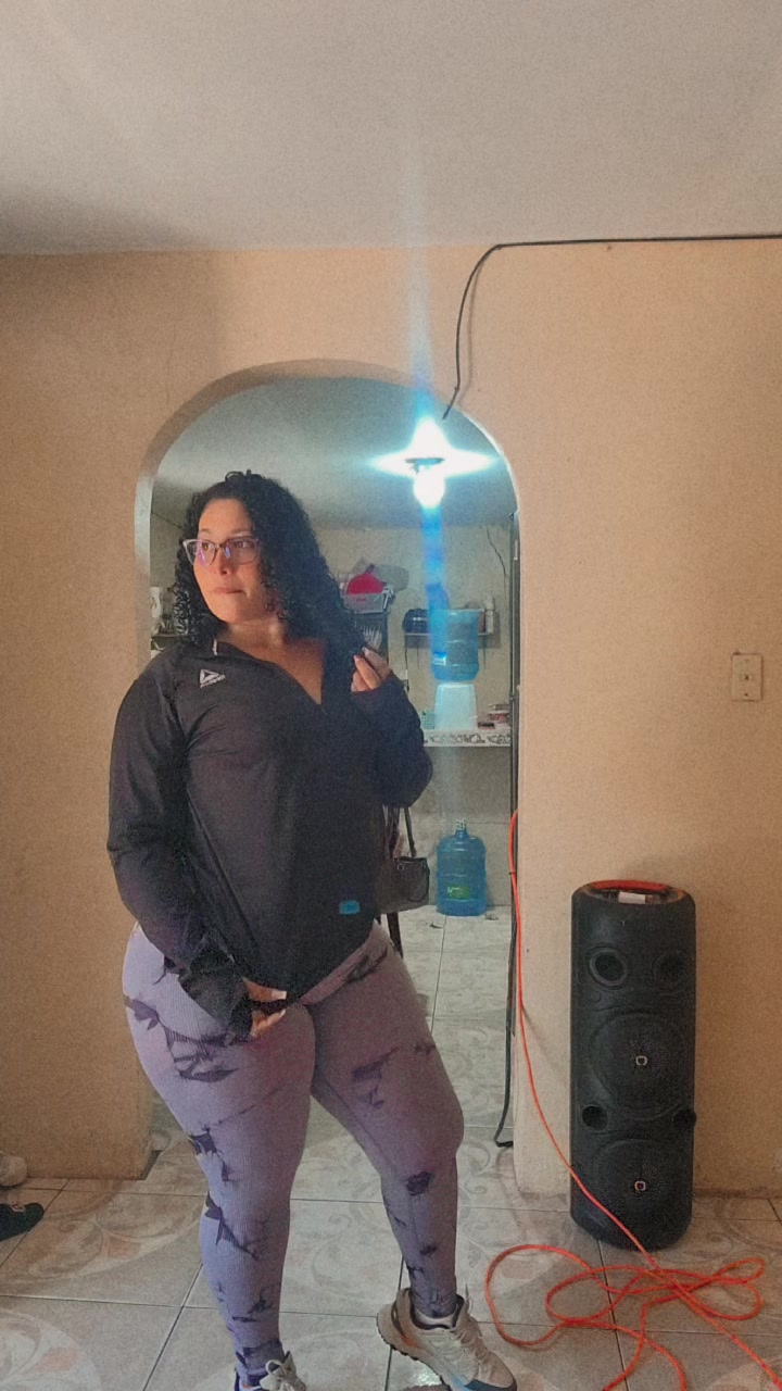 @Elizabeth Escobar🍒🍑🧃