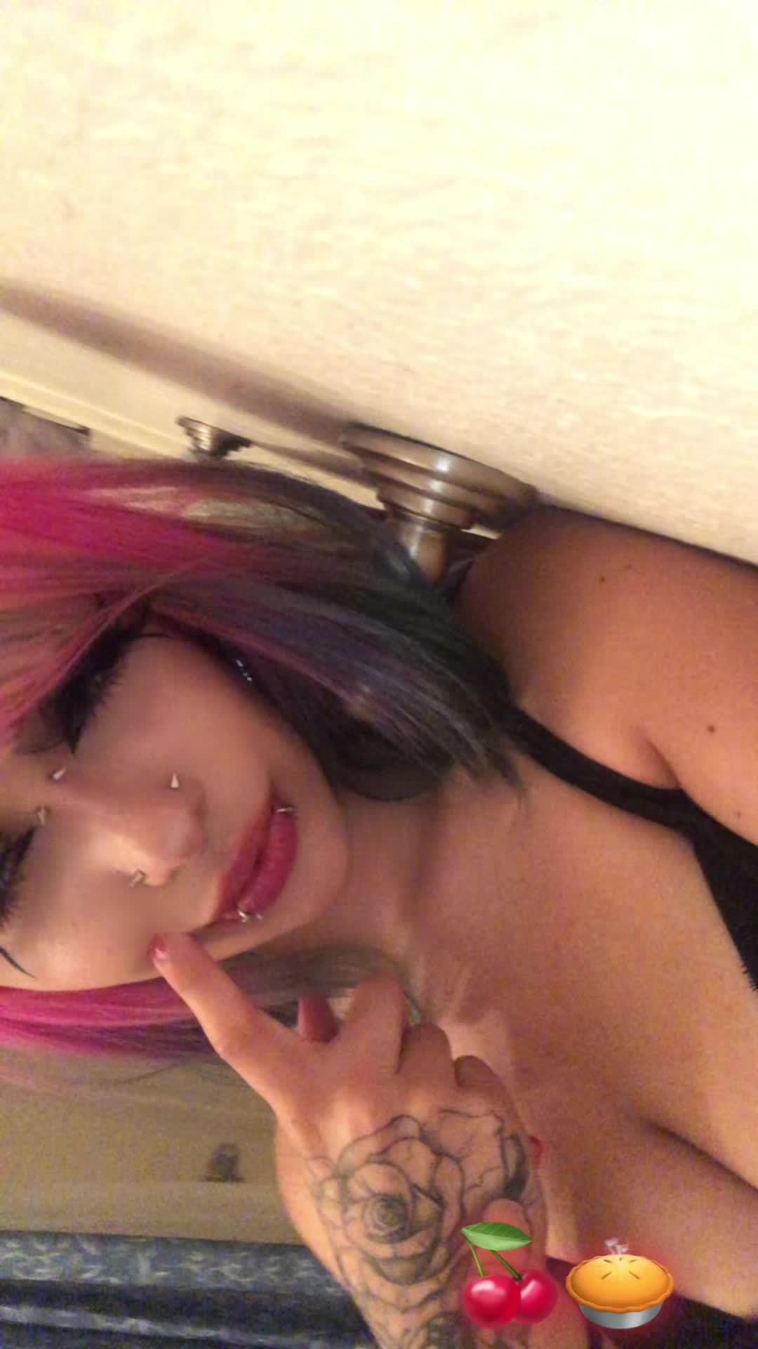 @Jessalyn
