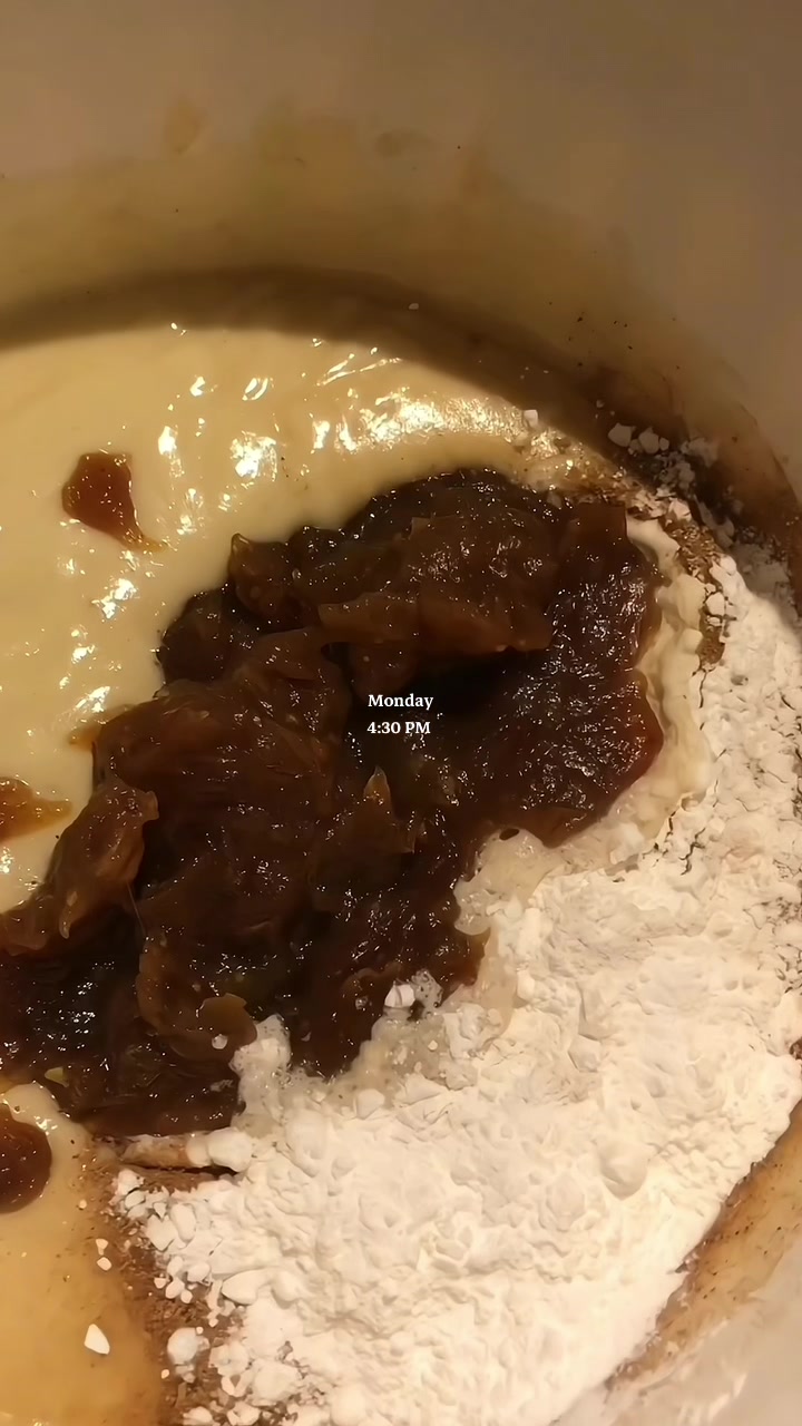 @𑣲.