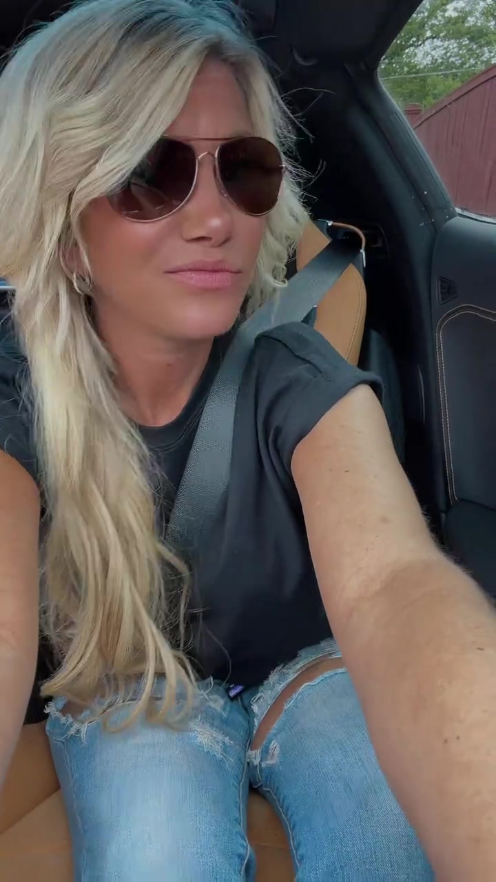 @GirlnxtDoor