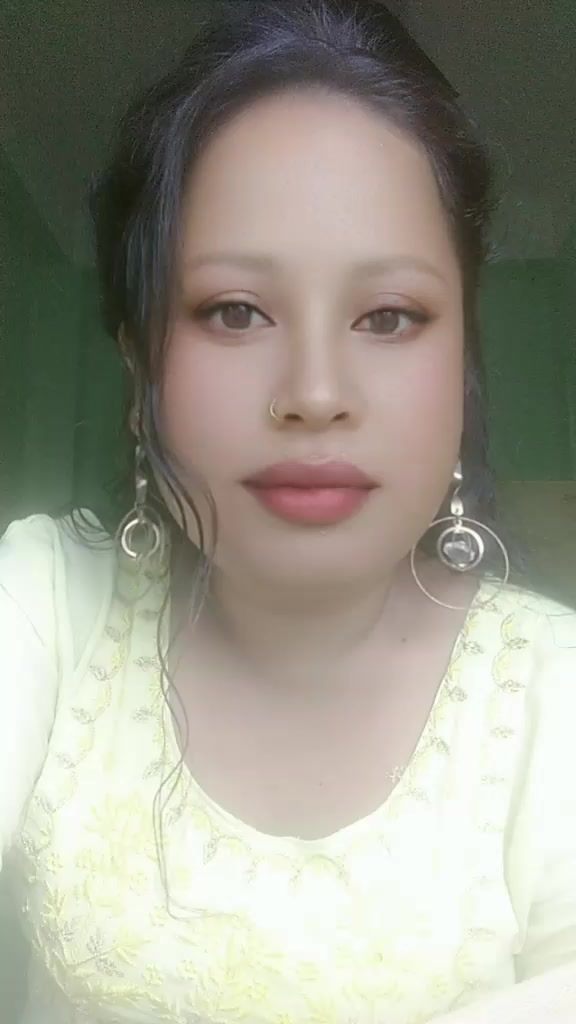 @ishika🌻🦋