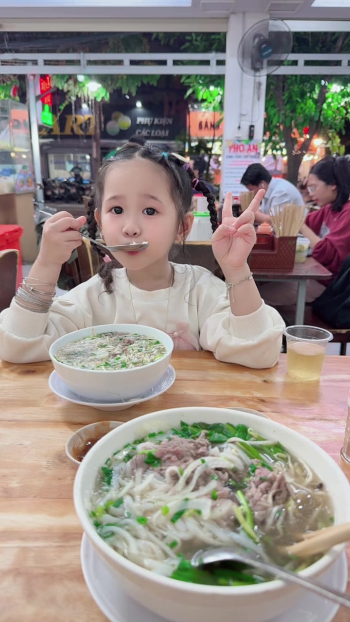 @Nguyễn Tr&acirc;m anh: k&ecirc;nh g&aacute;i xinh