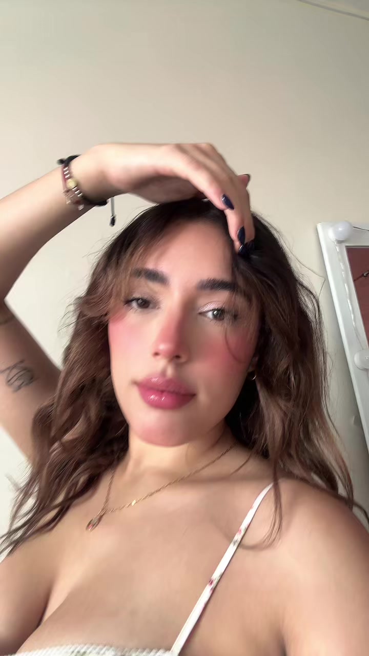 @Isagutt