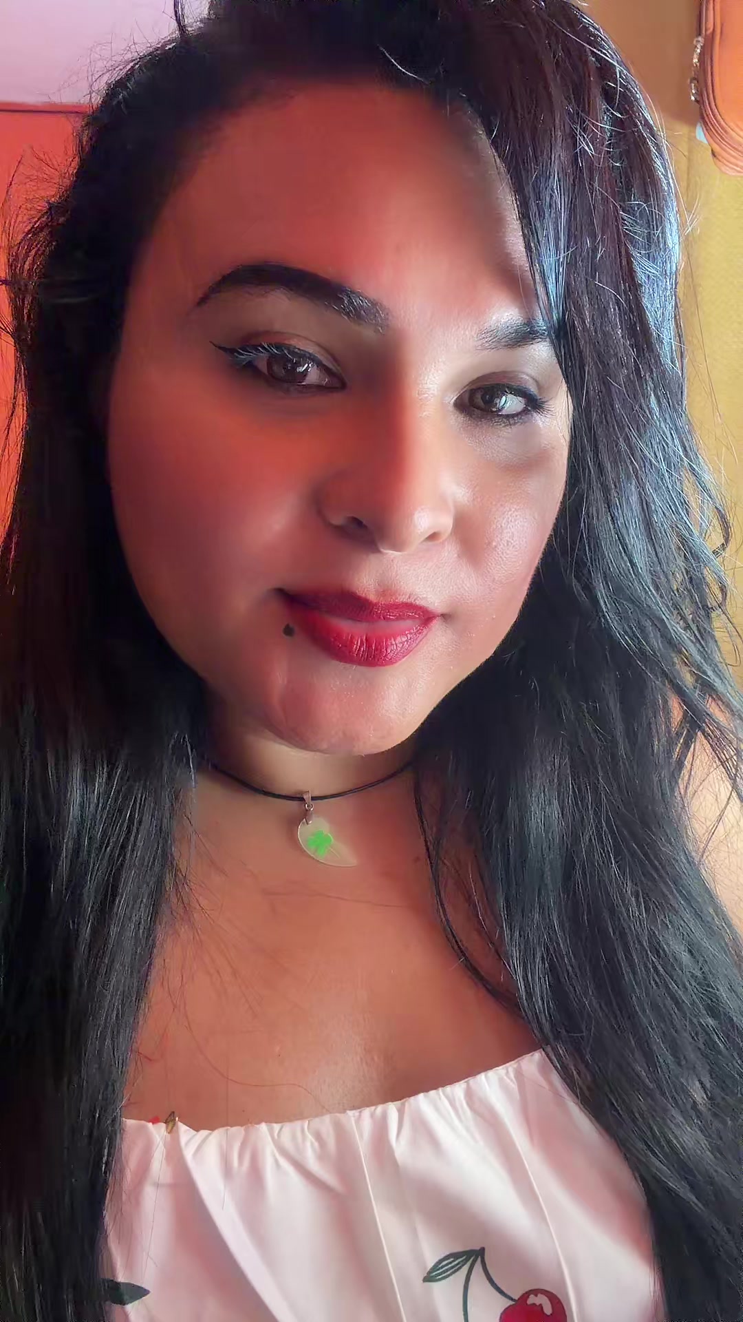 @Ana la catrachita