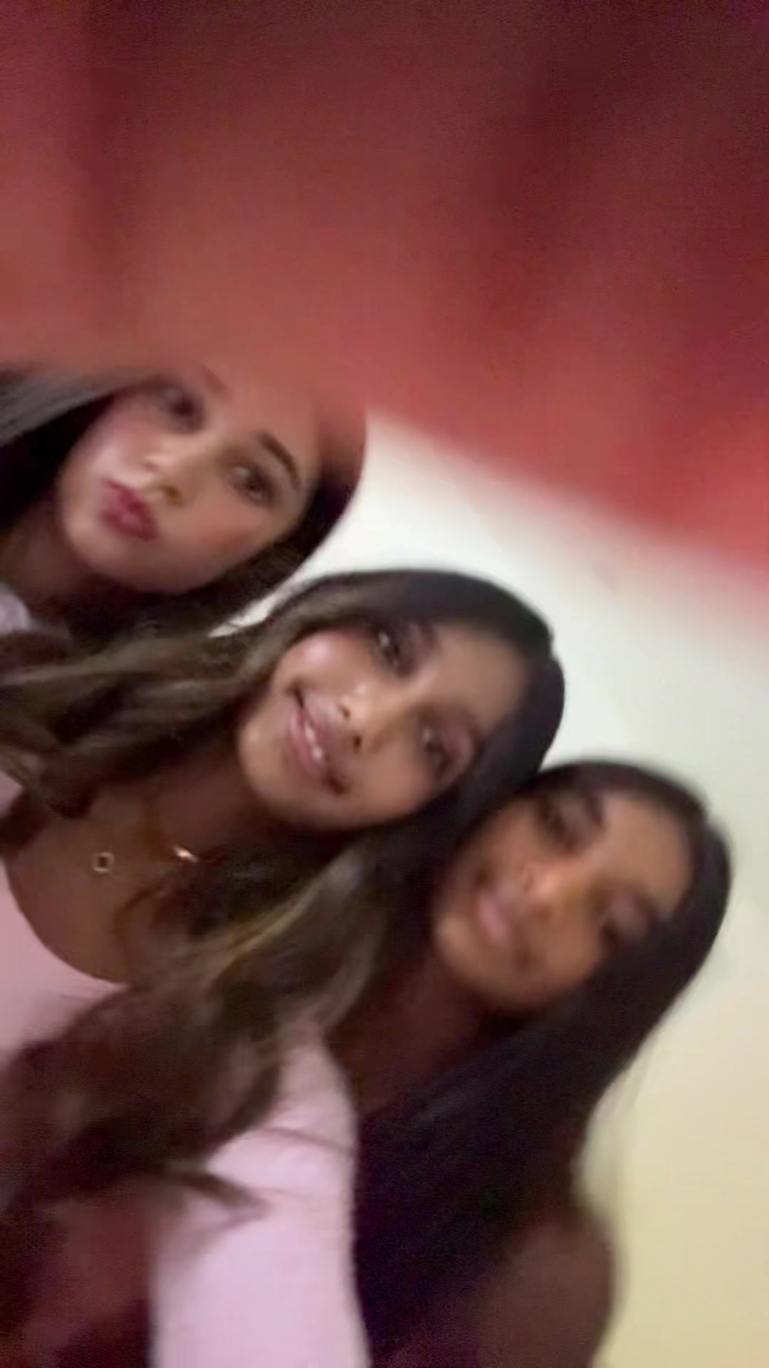 @🌚