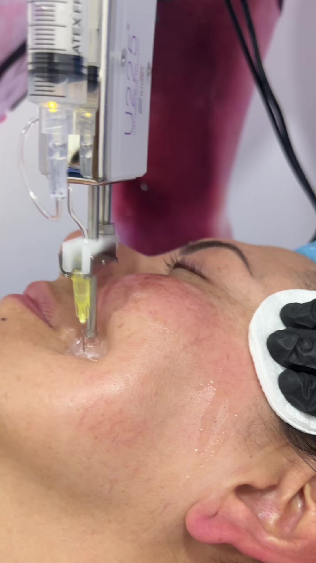 @Dermat&oacute;loga Cindy Burbano