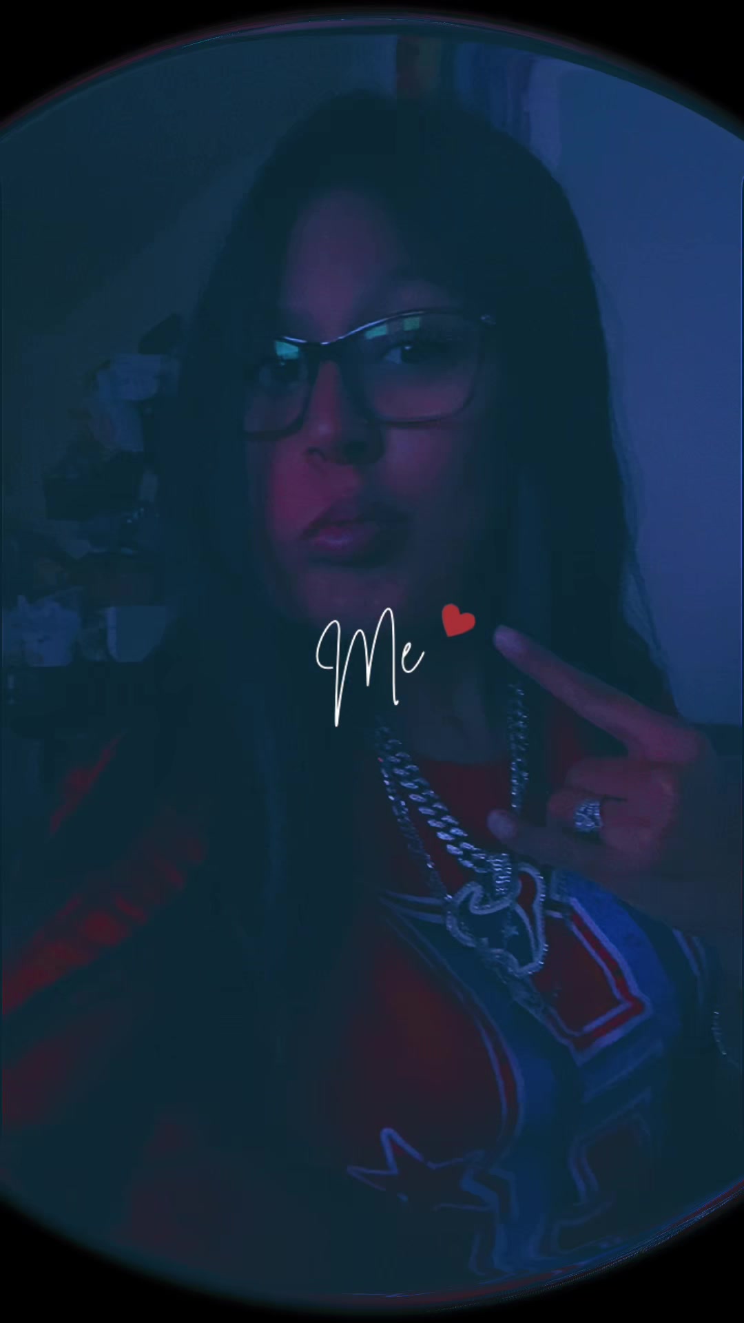 @iQueenBeee