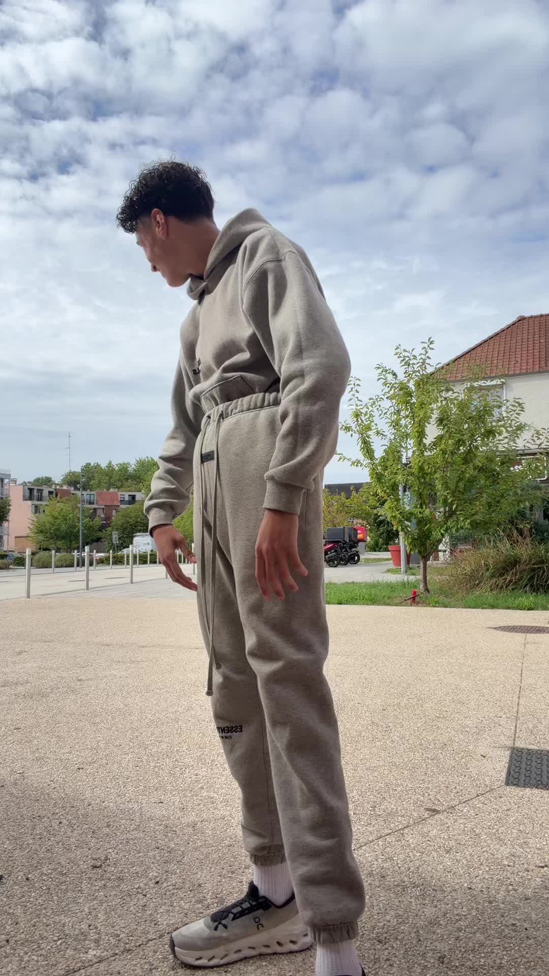 @R9B