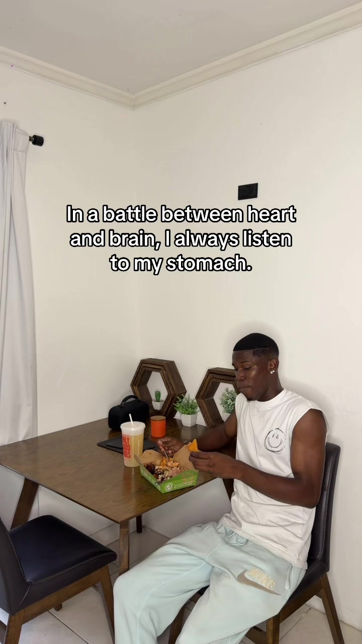 @𝐓𝐑𝐄𝐍𝐃𝐈𝐍𝐆 𝐔𝐓𝐄🤴🏽!