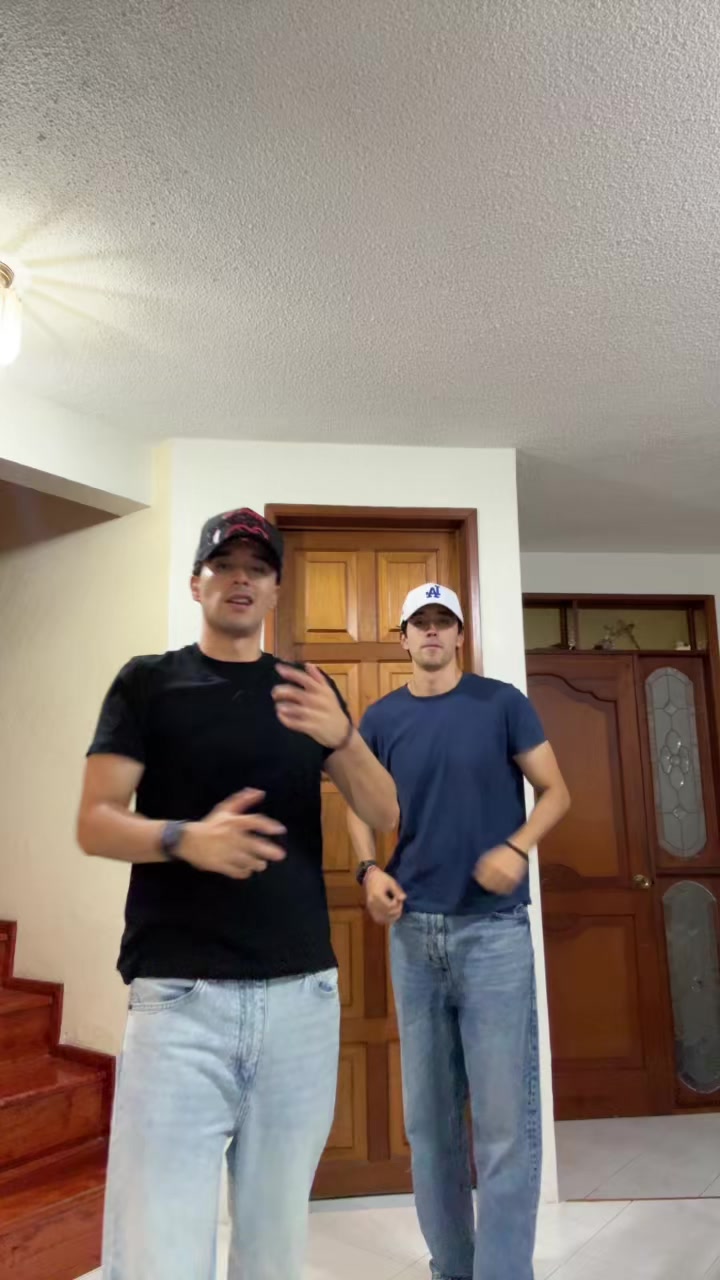 @Zavaleta